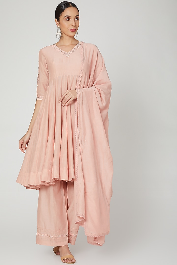 Onion Pink Embroidered Anarkali Set by Paulmi & Harsh at Pernia's Pop Up Shop