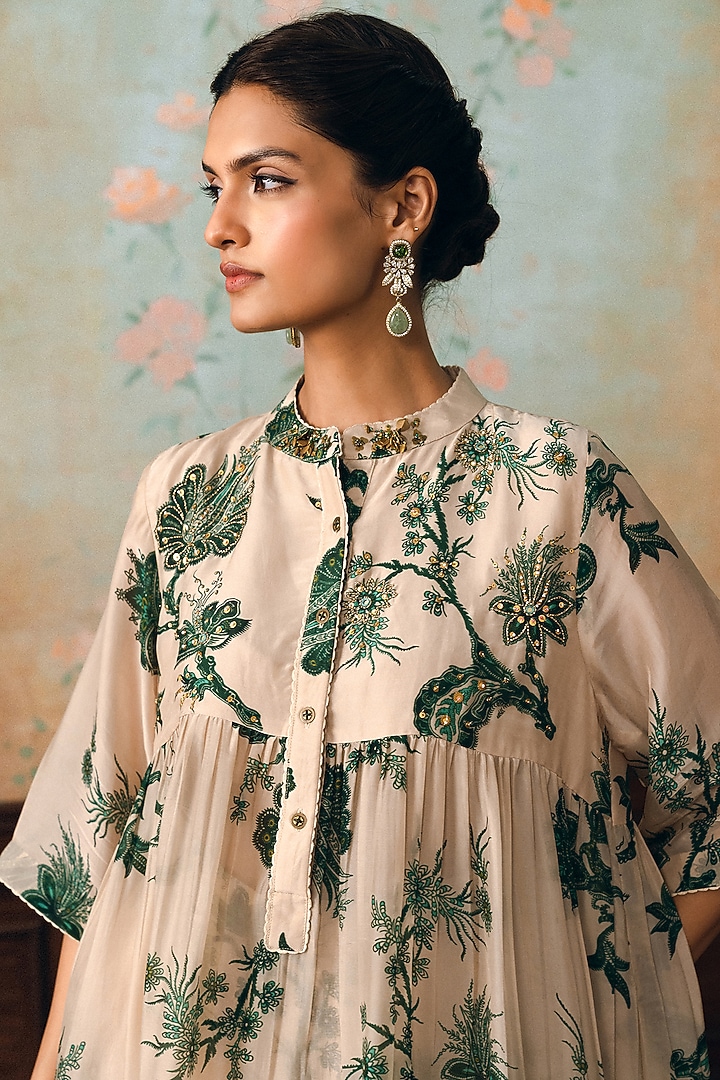 Ivory & Green Gokul Silk Organza Printed Kurta Set by Paulmi & Harsh at Pernia's Pop Up Shop