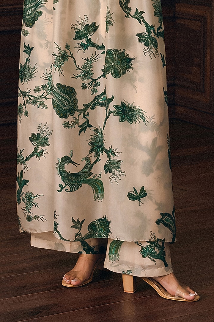 Ivory & Green Gokul Silk Organza Printed Kurta Set by Paulmi & Harsh at Pernia's Pop Up Shop