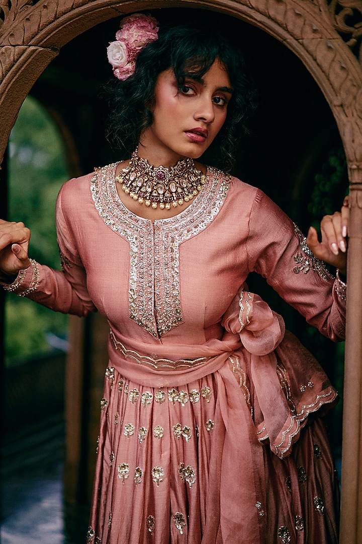 Onion Pink Chiniya Silk Aari & Zardosi Embroidered Wedding Anarkali Set by Paulmi & Harsh at Pernia's Pop Up Shop