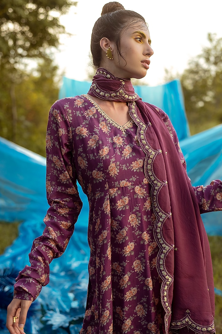 Jamuni Purple Printed Kurta Set by Paulmi & Harsh at Pernia's Pop Up Shop