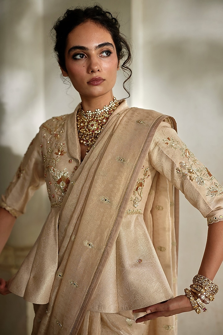Spanish Pink Jamawar Jacquard Draped Wedding Saree Set by Paulmi & Harsh at Pernia's Pop Up Shop