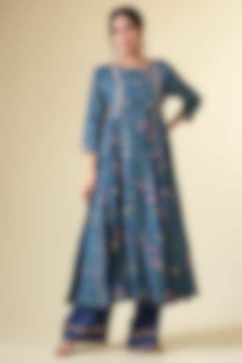 Navy Blue Self Woven Russian Jacquard Embroidered Kurta Set by Paulmi & Harsh at Pernia's Pop Up Shop