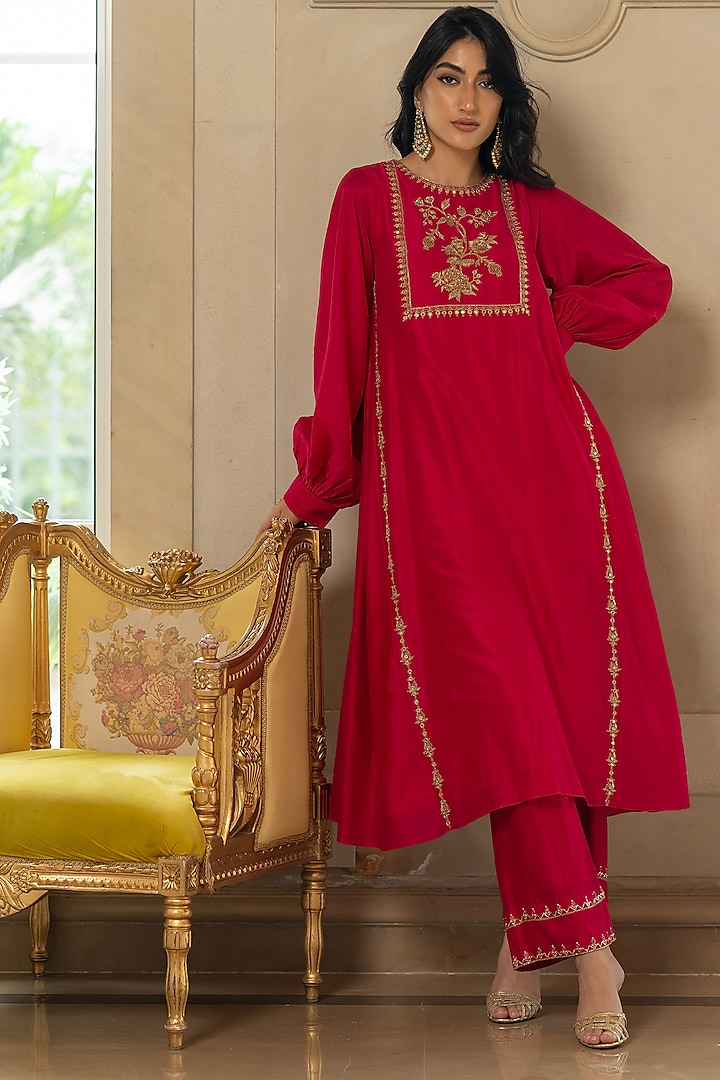 Rani Pink Chiniya Silk Motif Embroidered Kurta Set by Paulmi & Harsh at Pernia's Pop Up Shop