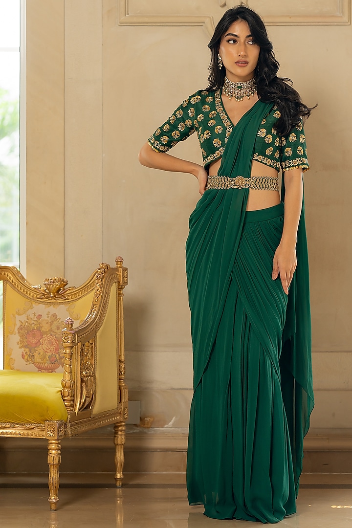 Emerald Green Georgette Pre-Stitched Saree Set Design by Paulmi & Harsh ...