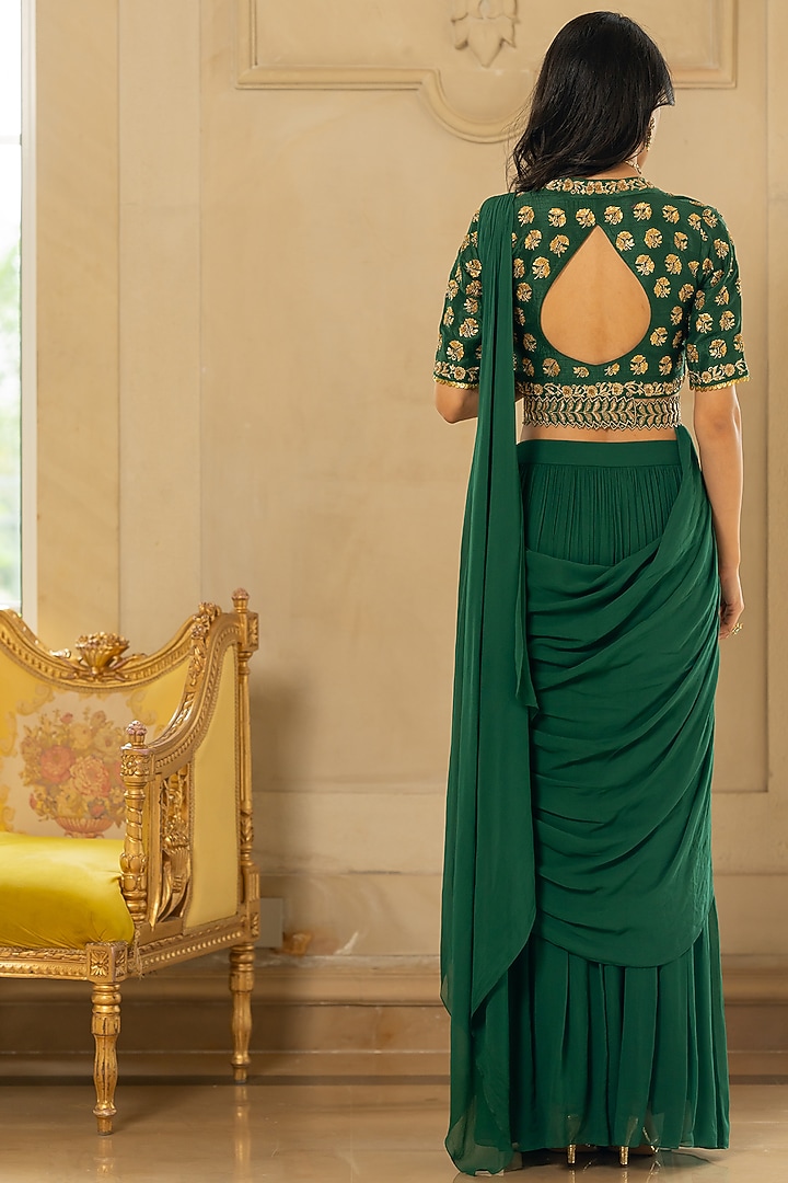 Emerald Green Georgette Pre-Stitched Wedding Saree Set by Paulmi & Harsh at Pernia's Pop Up Shop