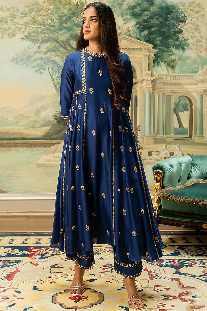 Electric Blue Chiniya Silk Motif Embroidered Kurta Set by Paulmi & Harsh