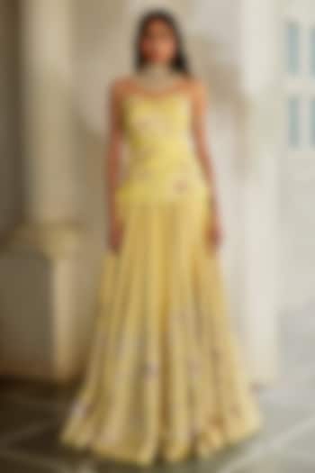 Soft Yellow Jamawar Jacquard hand Embroidered Bridal Lehenga Set by Paulmi & Harsh at Pernia's Pop Up Shop