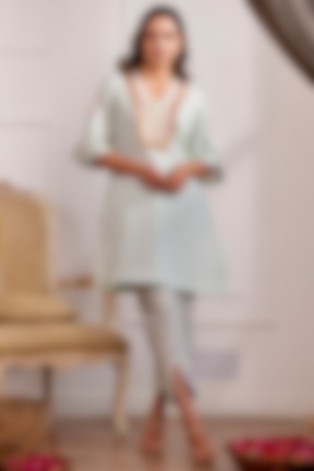 Blue Linen Embroidered Kurta Set by Pairaahan at Pernia's Pop Up Shop