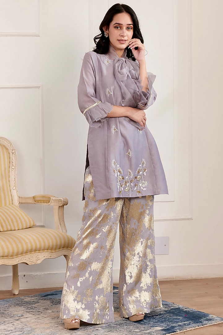 Mauve Pure Chanderi Embroidered Kurta Set by Pairaahan at Pernia's Pop Up Shop