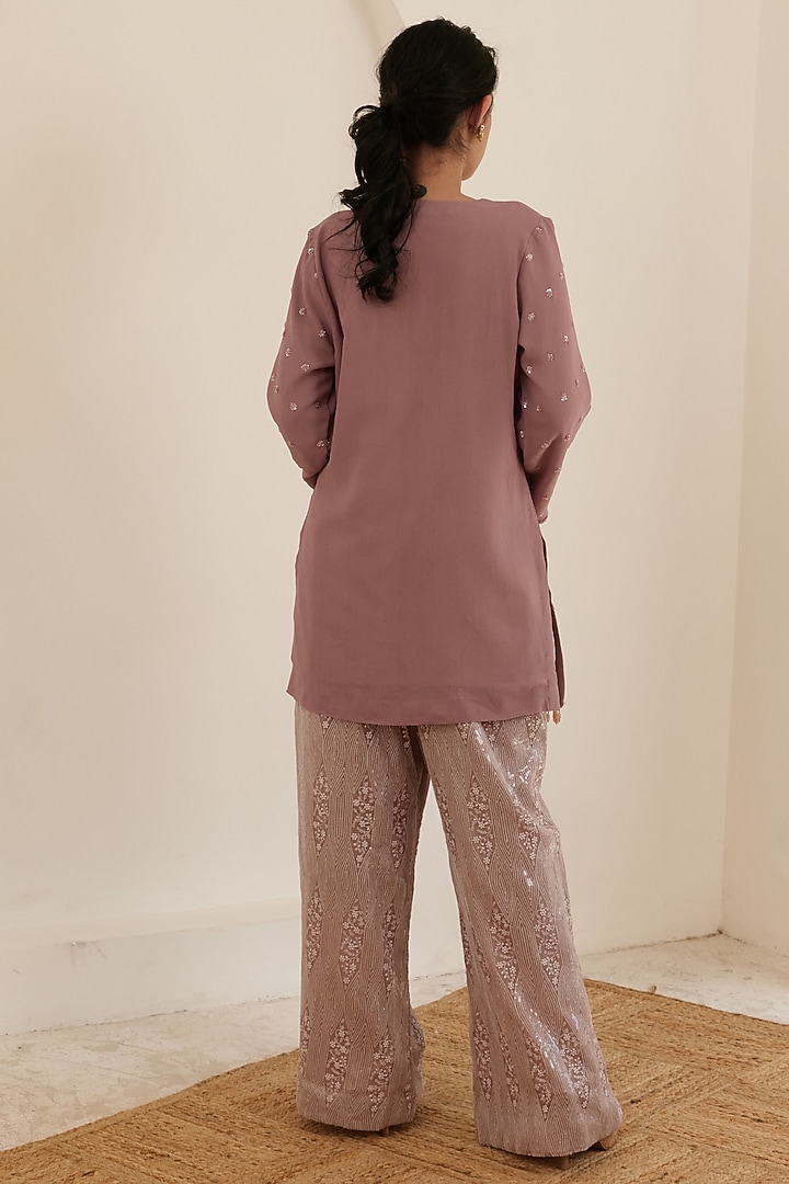 Dusty Pink Georgette Embroidered Kurta Set by Pairaahan at Pernia's Pop Up Shop