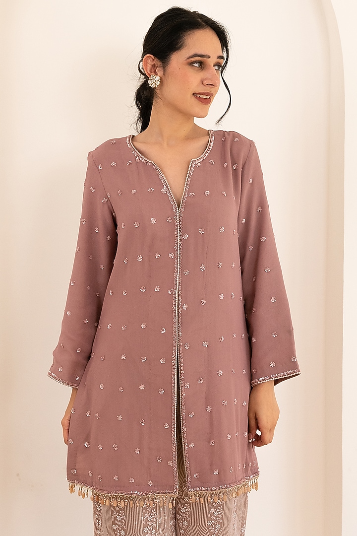 Dusty Pink Georgette Embroidered Kurta Set by Pairaahan at Pernia's Pop Up Shop