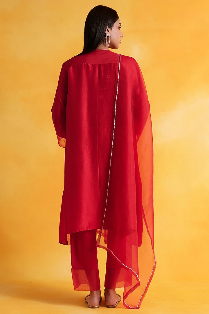 Red Premium Silk Embroidered Kurta Set by Pairaahan at Pernia's Pop Up Shop