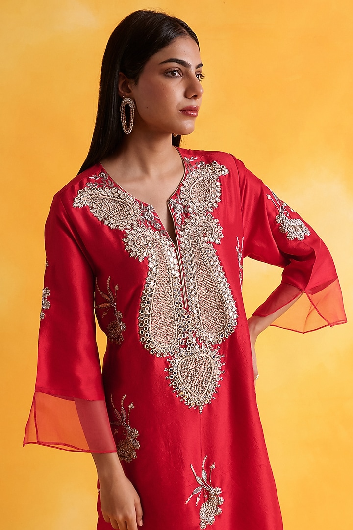 Red Premium Silk Embroidered Kurta Set by Pairaahan at Pernia's Pop Up Shop