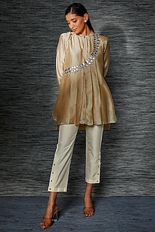 product-color-Beige