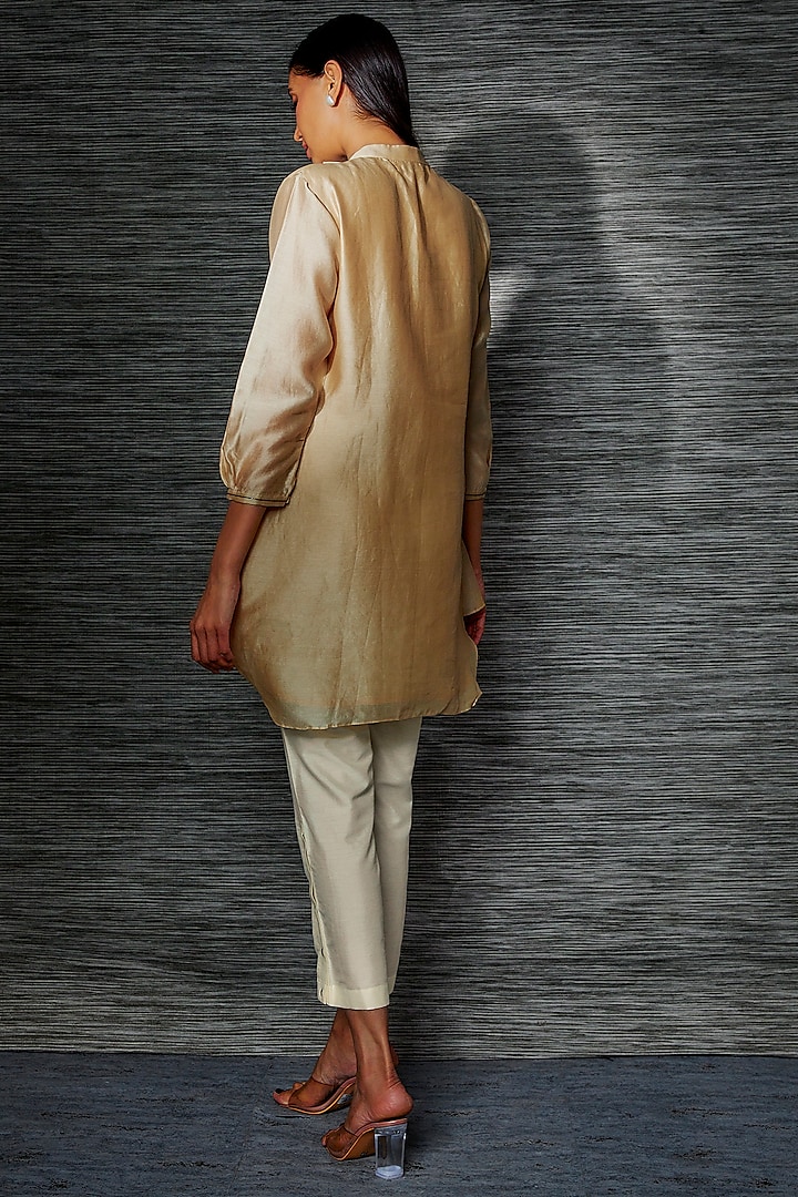 Beige Chanderi Co-Ord Set by Sandhya Shah at Pernia's Pop Up Shop