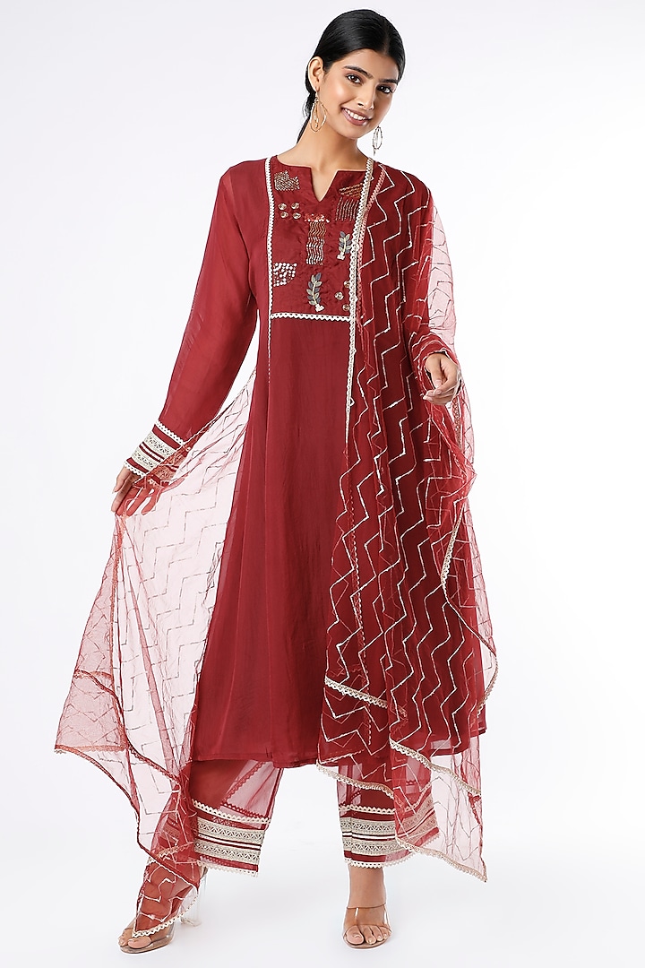 Cherry Red Embellished Kurta Set by Sandhya Shah