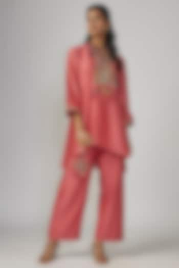 Coral Chanderi Thread Embroidered Co-Ord Set by Sandhya Shah at Pernia's Pop Up Shop