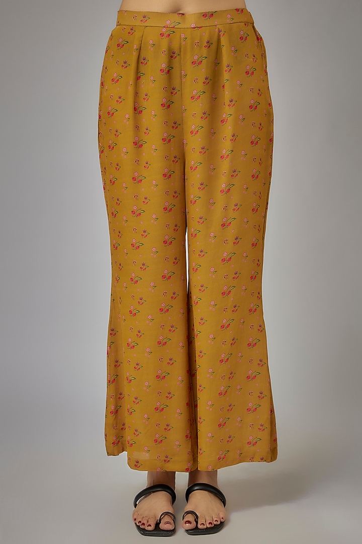 Mustard Double Georgette Floral Printed Co-Ord Set by Sandhya Shah at Pernia's Pop Up Shop