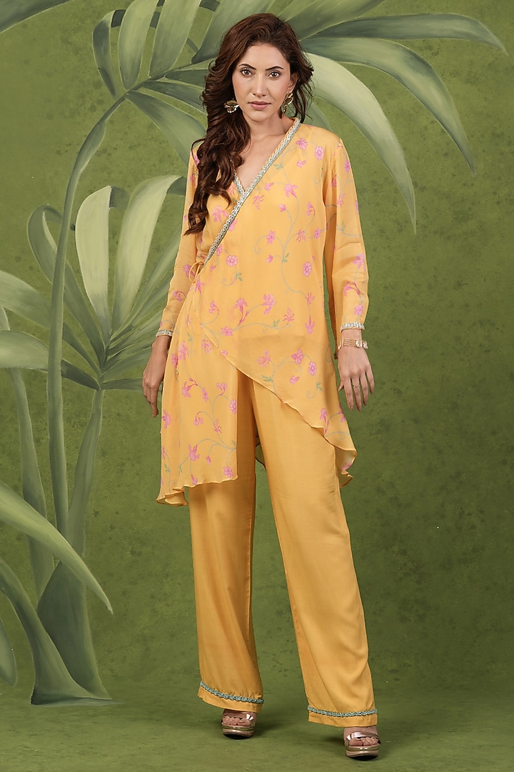 Yellow Chiffon & Rayon Floral Printed Co-Ord Set by Sandhya Shah at Pernia's Pop Up Shop