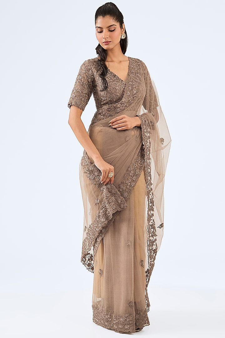 Peach Organza Resham Embroidered Saree Set by Pallavi Poddar (India) at Pernia's Pop Up Shop