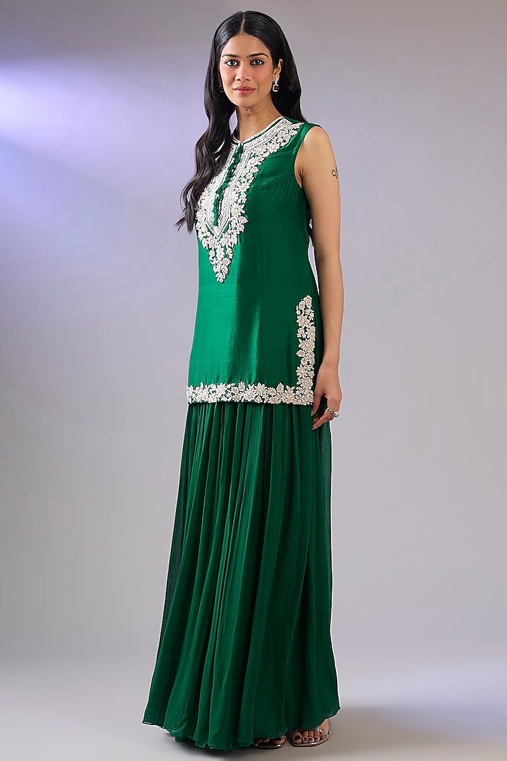Green Dupion Silk Pearl Work Kurta Set by Pallavi Poddar (India) at Pernia's Pop Up Shop