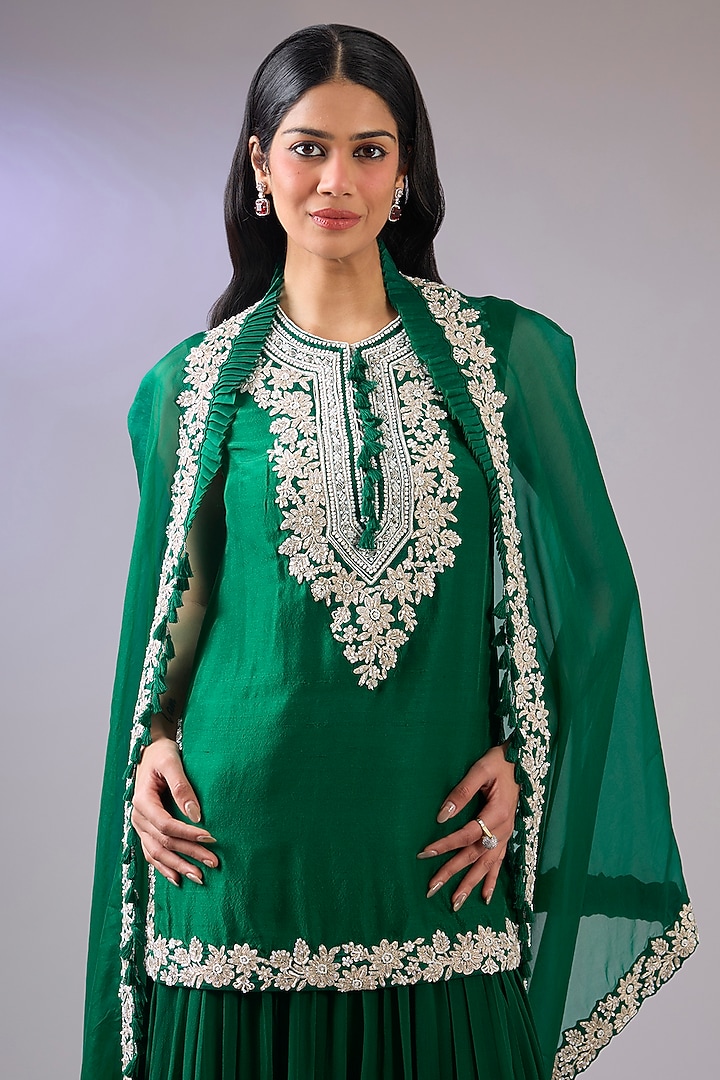 Green Dupion Silk Pearl Work Kurta Set by Pallavi Poddar (India) at Pernia's Pop Up Shop