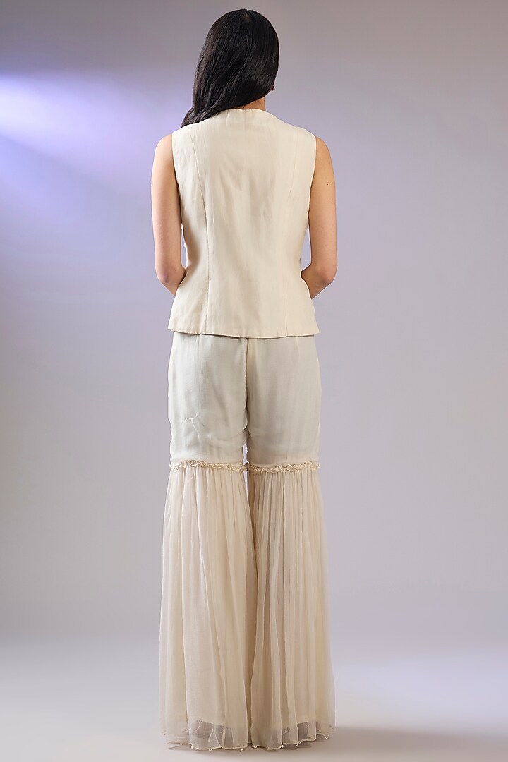 Ivory Organza & Chiffon Embroidered Cape Set by Pallavi Poddar (India) at Pernia's Pop Up Shop