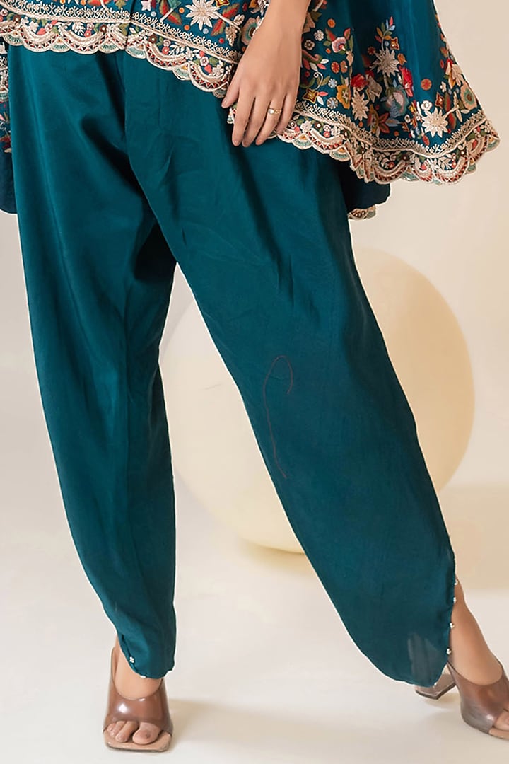 Peacock Blue Dupion Floral Resham & Zardosi Embroidered Cape Set by Pallavi Poddar (India) at Pernia's Pop Up Shop