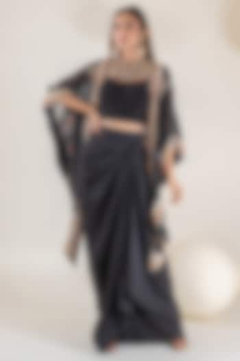 Black Organza Resham & Zardosi Embroidered Cape Set by Pallavi Poddar (India) at Pernia's Pop Up Shop