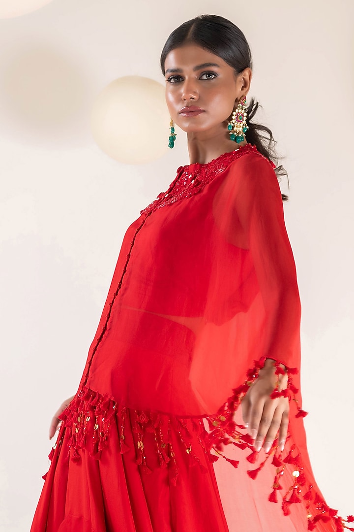 Red Dupion & Organza Floral Embroidered Cape Set by Pallavi Poddar (India) at Pernia's Pop Up Shop