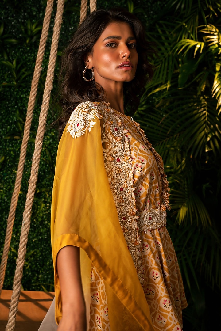Yellow Organza Cape Set by Pallavi Poddar (India) at Pernia's Pop Up Shop