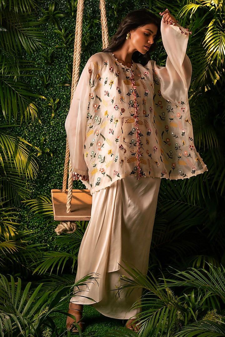 Ivory Dupion & Organza Pre-Draped Skirt Set by Pallavi Poddar (India)