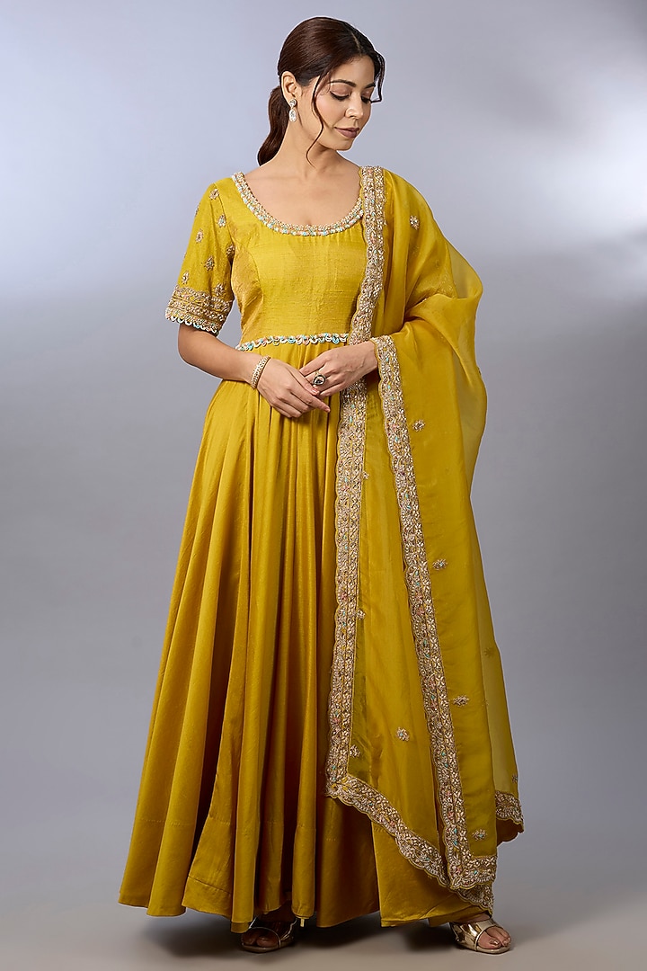 Yellow Chanderi & Dupion Zardosi Hand Embroidered Wedding Anarkali Set by Pallavi Poddar (India) at Pernia's Pop Up Shop