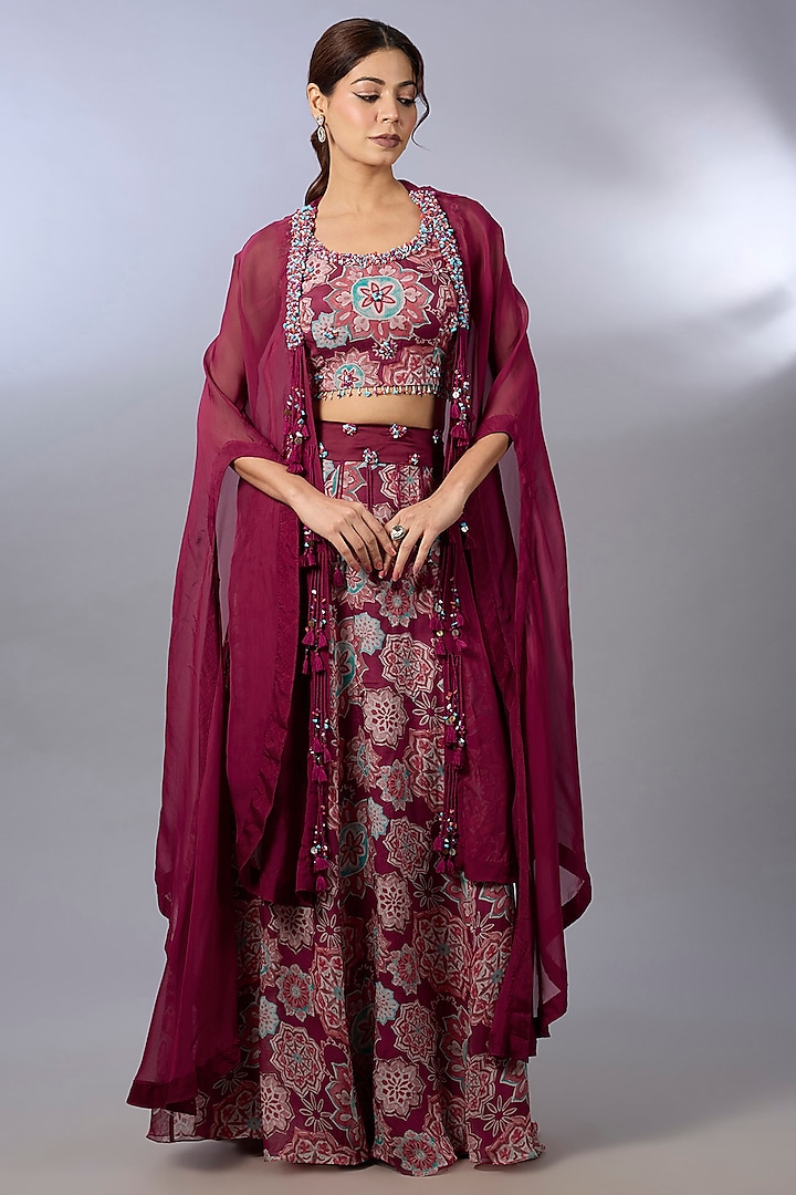 Wine Organza Printed Cape Set by Pallavi Poddar (India) at Pernia's Pop Up Shop