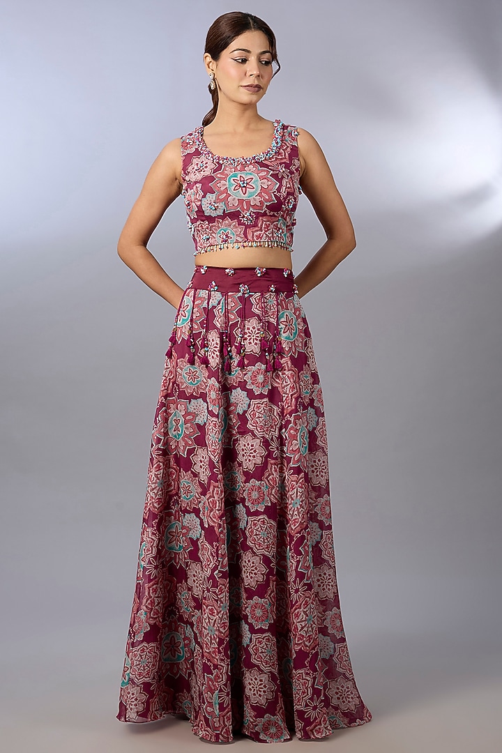 Wine Organza Printed Cape Set by Pallavi Poddar (India) at Pernia's Pop Up Shop