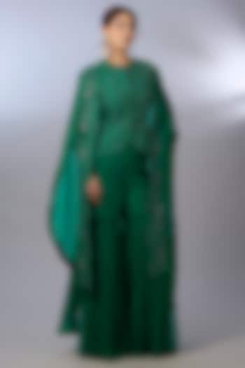 Emerald Green Organza & Chiffon Embroidered Cape Set by Pallavi Poddar (India) at Pernia's Pop Up Shop