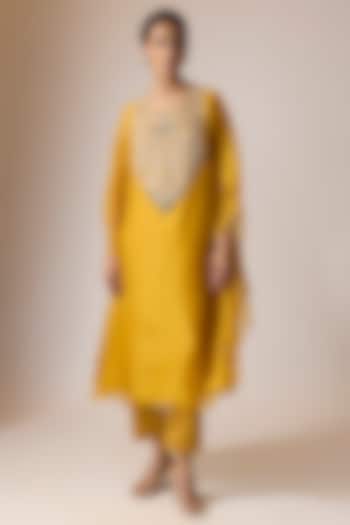 Mustard Organza Kaftan Set by Pallavi Poddar (India) at Pernia's Pop Up Shop