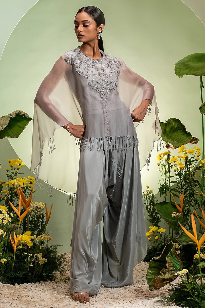 Grey Organza Satin Cutdana Embroidered Cape Set by Pallavi Poddar (India) at Pernia's Pop Up Shop