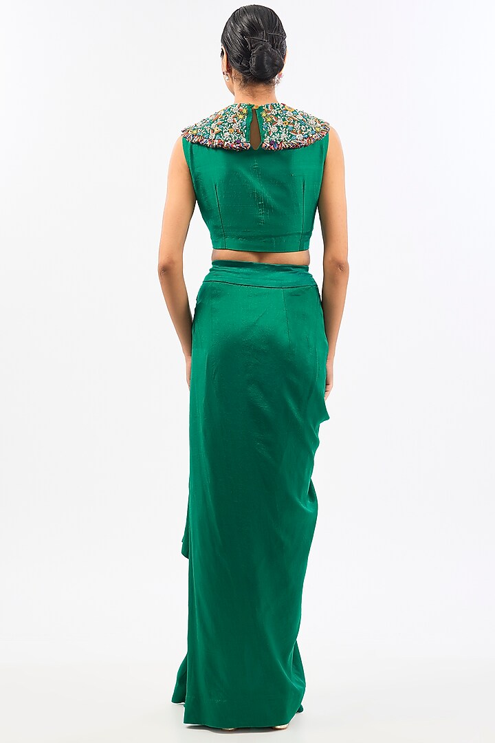 Green Dupion Cape Set by Pallavi Poddar (India) at Pernia's Pop Up Shop