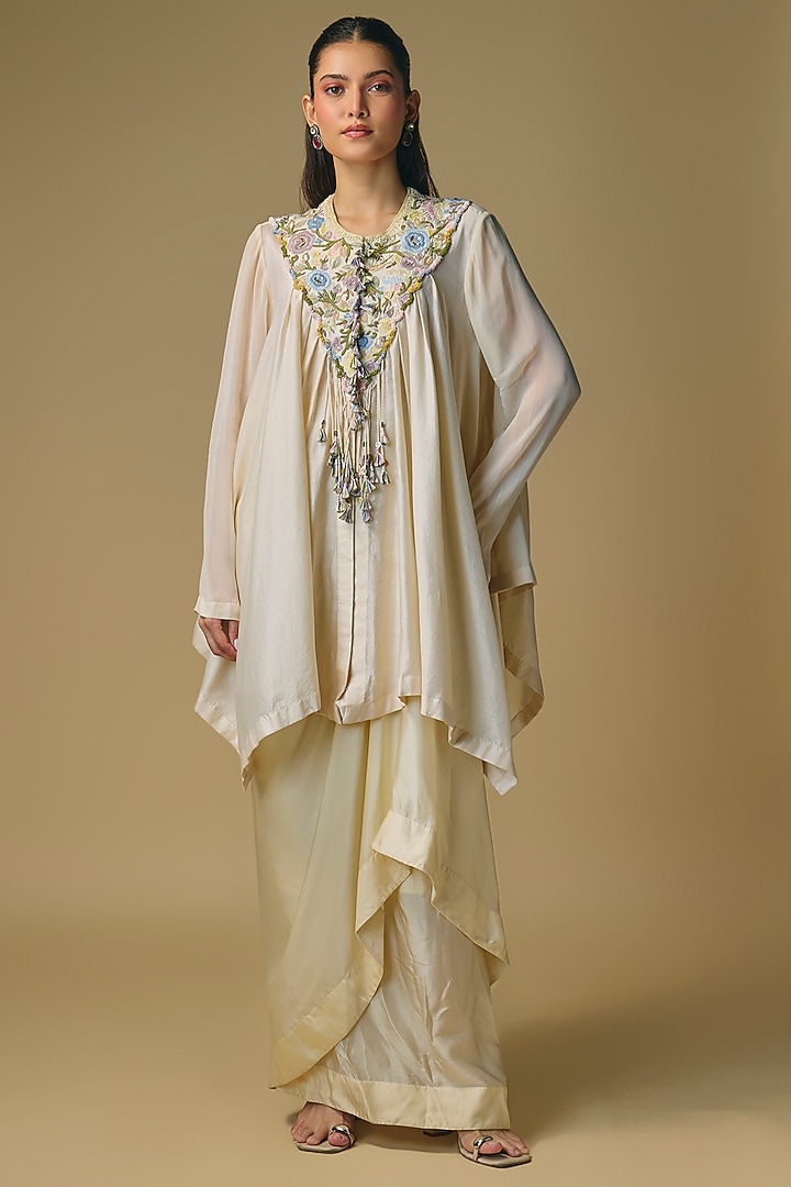 Ivory Chanderi Zardosi Hand Work Cape Set by Pallavi Poddar (India) at Pernia's Pop Up Shop
