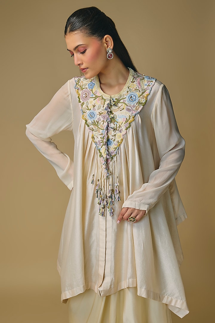 Ivory Chanderi Zardosi Hand Work Cape Set by Pallavi Poddar (India) at Pernia's Pop Up Shop