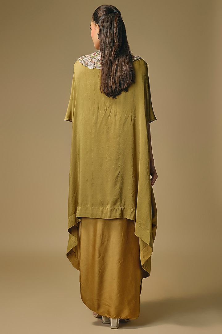 Mehendi Green Dupion Silk Zardosi Work Kaftan Set by Pallavi Poddar (India) at Pernia's Pop Up Shop