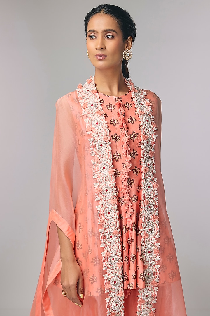 Pink Organza Zardosi Hand Work Cape Set by Pallavi Poddar (India) at Pernia's Pop Up Shop