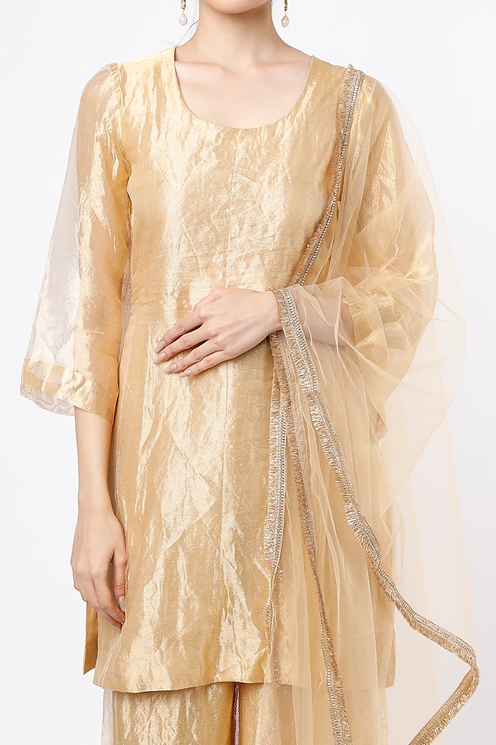 Gold Tissue & Cotton Kurta Set by Palak & Mehak at Pernia's Pop Up Shop