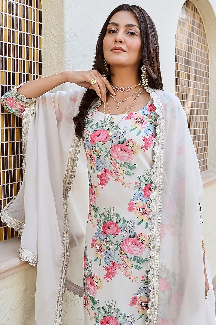 Multi-Colored Pure Crepe Kurta Set by Palak & Mehak at Pernia's Pop Up Shop
