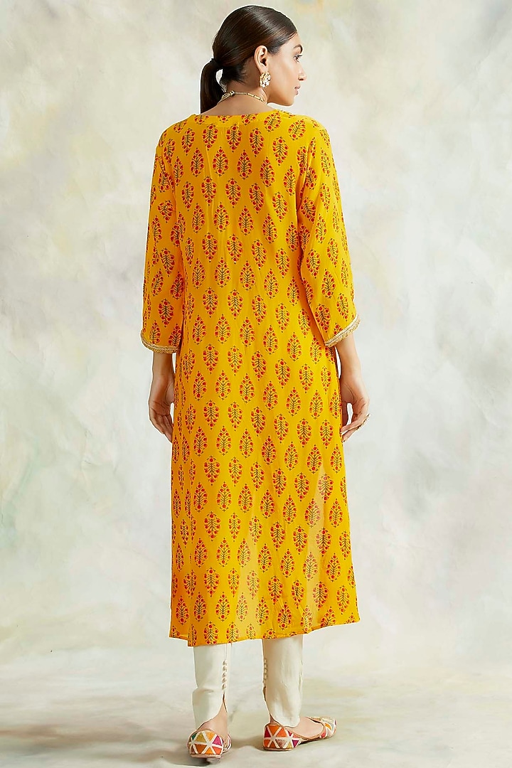 Sunshine Mustard Printed High-Low Kurta Set by Palak & Mehak at Pernia's Pop Up Shop