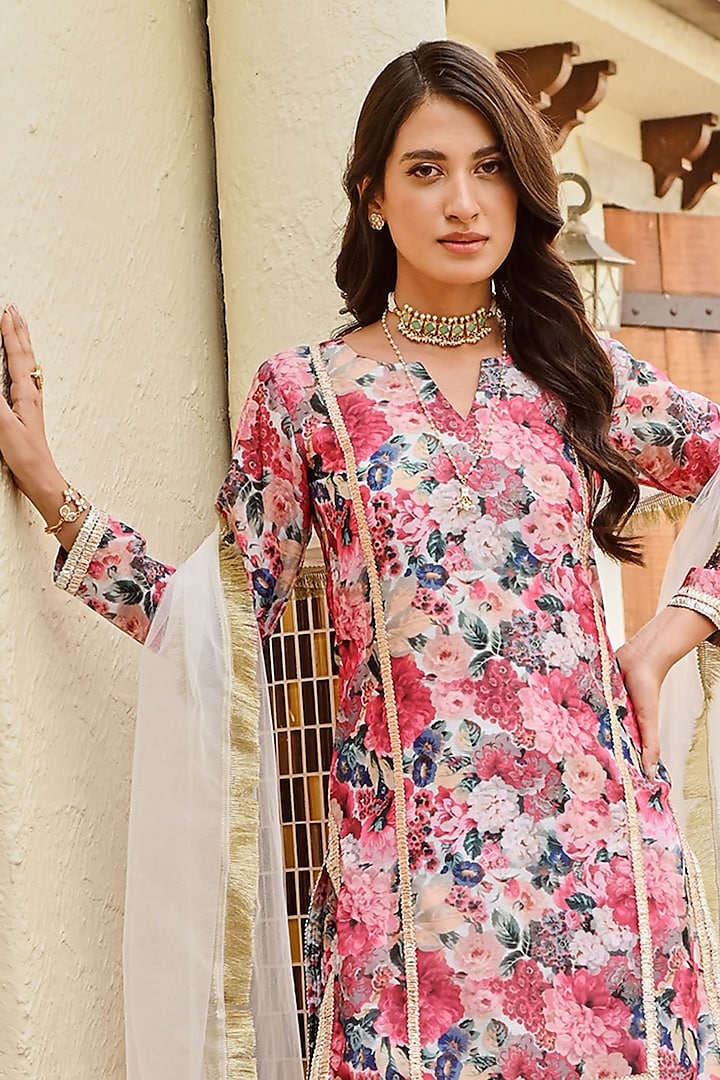 Multi-Colored Pure Chanderi Printed Kurta Set by Palak & Mehak at Pernia's Pop Up Shop