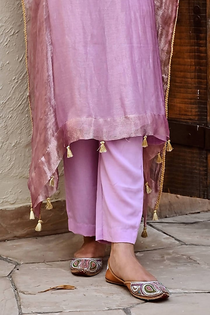 Lilac Tissue Kaftan Set by Palak & Mehak at Pernia's Pop Up Shop