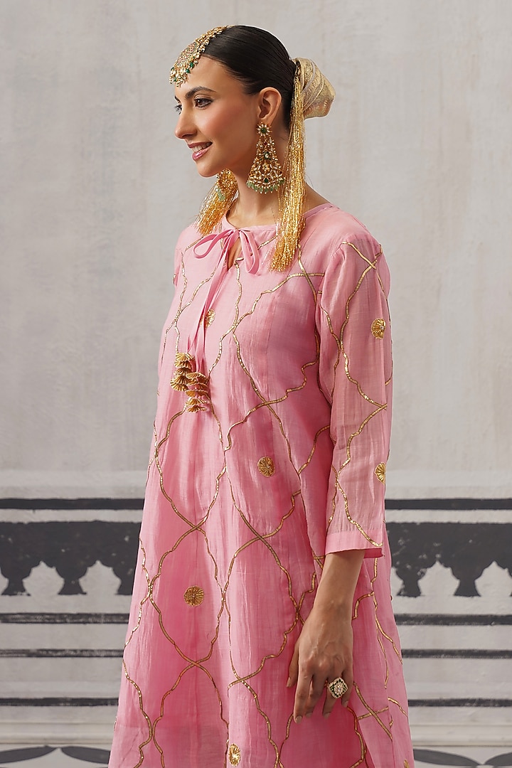 Pink Mulmul Chanderi Gota Embellished Kurta Set by Palak & Mehak at Pernia's Pop Up Shop